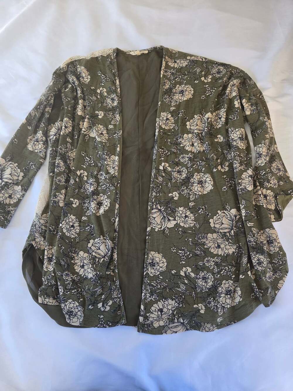 Entro Floral Cardigan Size S Green Lace Back Open Front